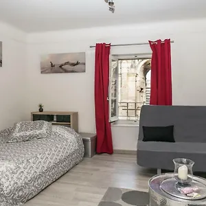 Avec Vue Sur Les Arénes Appartement