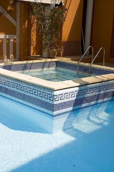 Hotel Arles Plaza