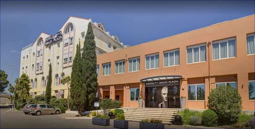 Hotel Arles Plaza